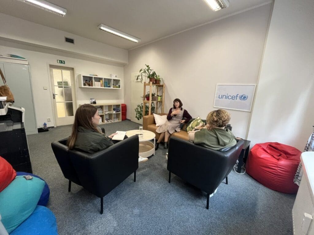 Iryna Beliakova na návštěvě v Integračním centru Praha.